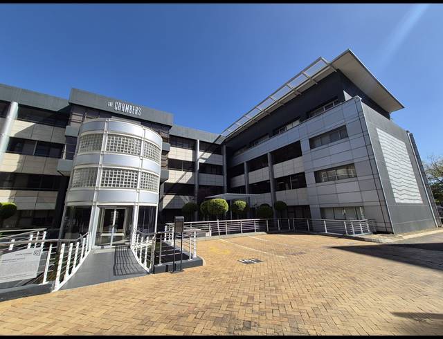 898M² OFFICE TO LET IN SANDTON CENTRAL